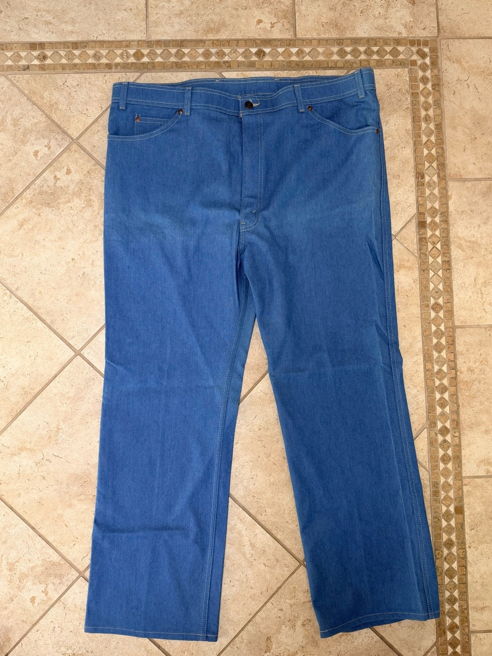 Vintage NWT Orange Tab Levi's Men's Denim Jeans - With a Skosh More Room